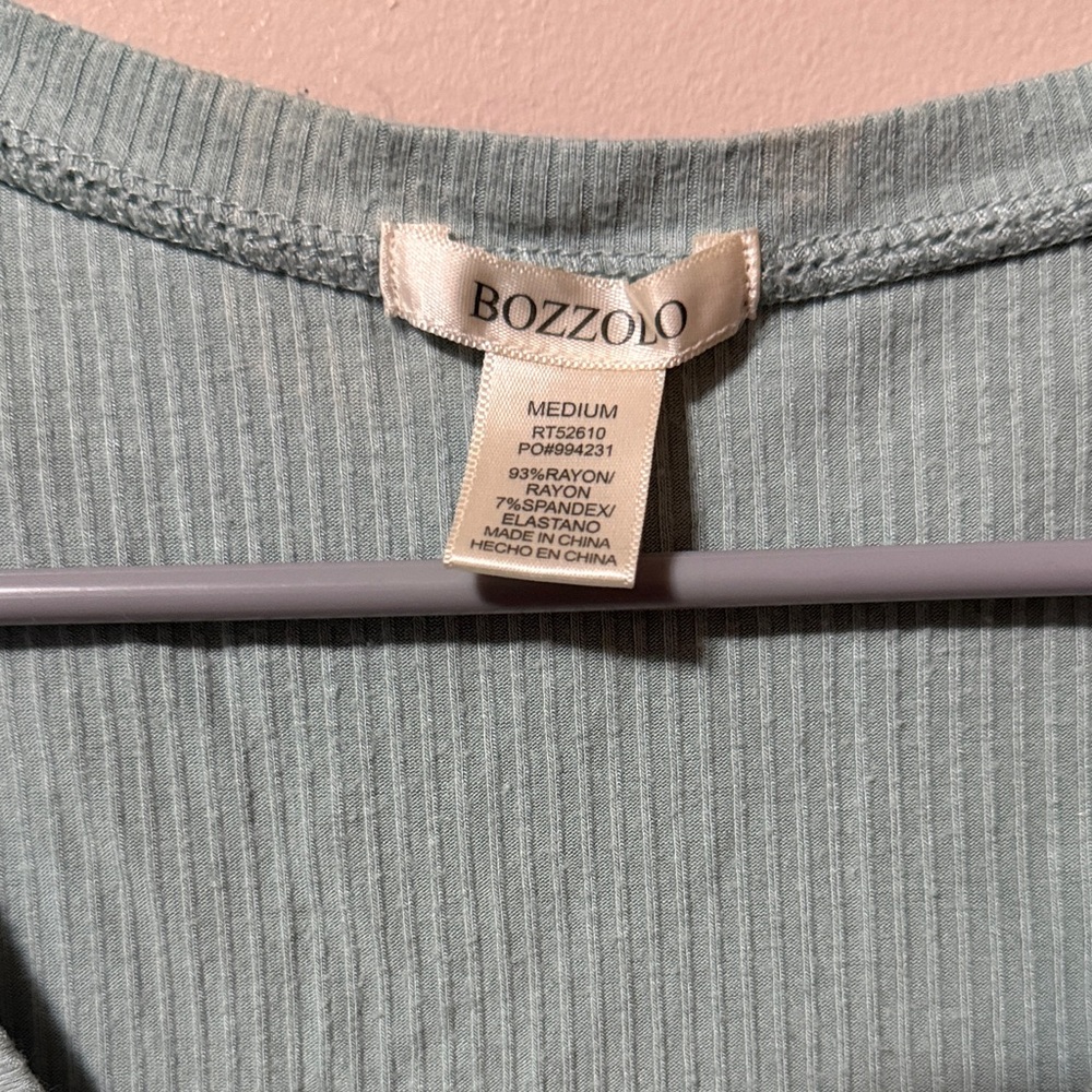 Bozzolo Teal V-Neck Ribbed Short Sleeve Top Size M - Picture 2 of 4